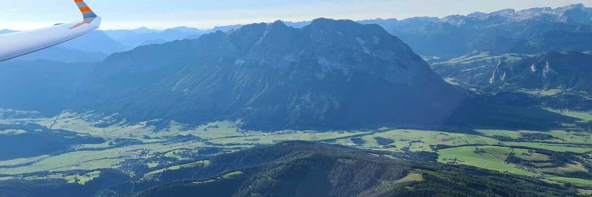 Flugwegposition um 16:36:37: Aufgenommen in der Nähe von Donnersbach, Österreich in 2281 Meter